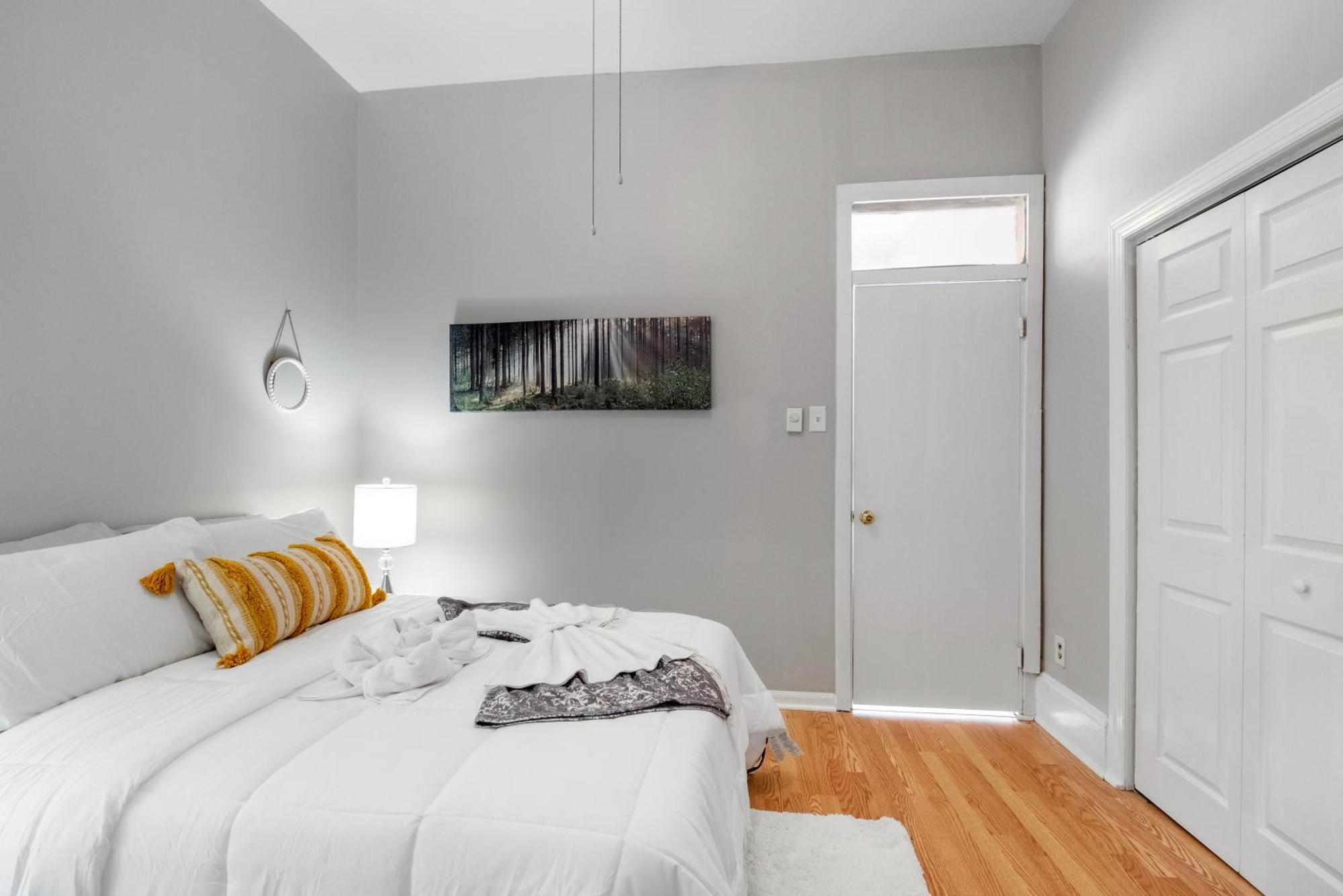 Charming 1br In Univ Apartment