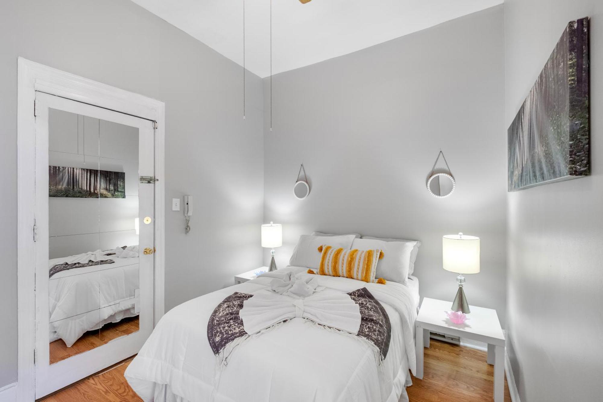 Charming 1br In Univ Apartment