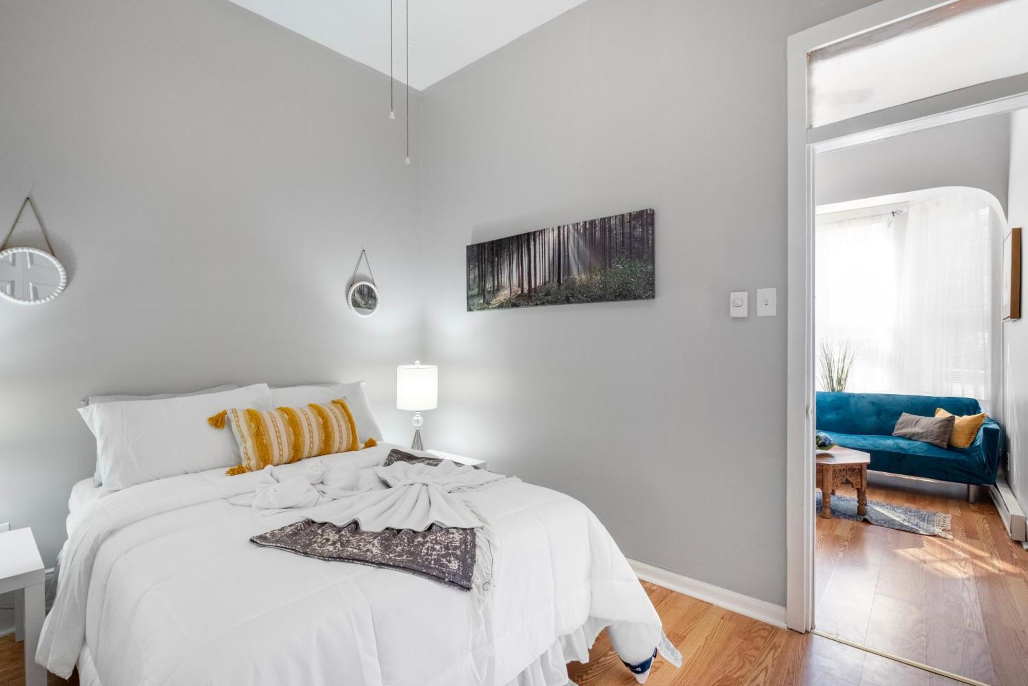 Charming 1br In Univ